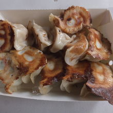 煎餃：美味しい