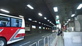 暗いターミナル