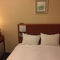 ベッドの下の方から