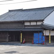 回船問屋の大きな建物