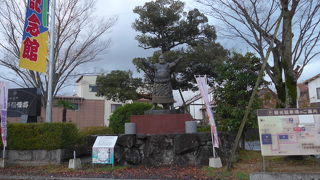 地元倉吉市出身の名横綱の銅像です!!