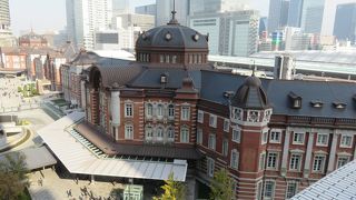 屋上庭園は、東京駅近辺の最高の撮影スポット