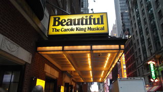 タイムズスクエアとブロードウェイ