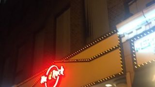ビジネス街のハードロックカフェ