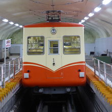 黒部湖駅で