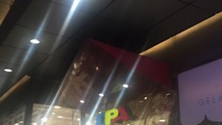 若者向けのファッション