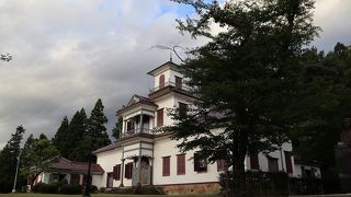 天童公園の麓にある洋館