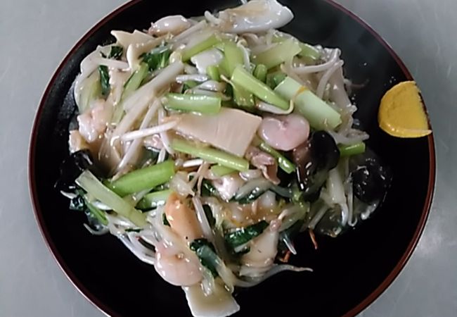 (チャイナレストラン横浜)五目焼きそばがお勧めのようです。