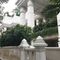 歩道からの外観