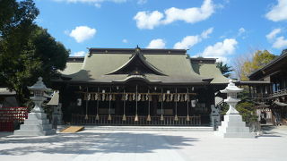 小倉城となりにある神社