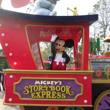 ディズニー パレード (米奇童話専列)