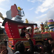 ディズニー パレード (米奇童話専列)