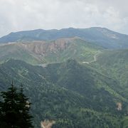 レストランと神社がある山頂