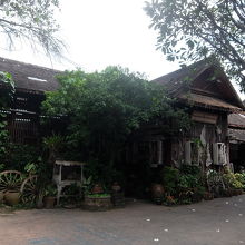 本堂の隣にある博物館です