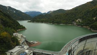 黒部渓谷にある人造湖