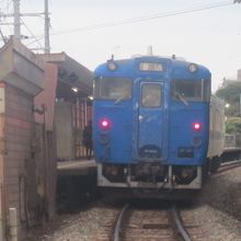 香椎神宮駅近くの踏切傍は、撮影スポットとしてもお勧めです