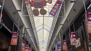 四条通り近くの商店街