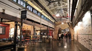 食べるお店がたくさんある