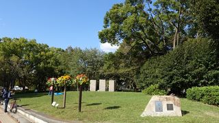 名古屋城に隣接