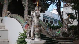 細やかな装飾がきれいです