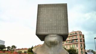 インパクトある建物