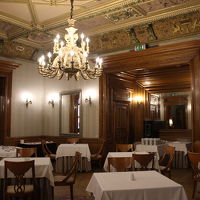 ダイニングルームが美しいです。