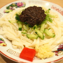 上のお味噌をぐちゃぐちゃに混ぜで食べます