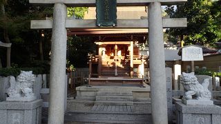 八坂神社内にあります