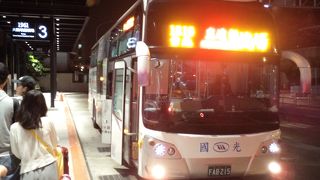 朝5時の台北発のリムジンバス、見事に満席でした!