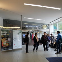 この横にトイレ