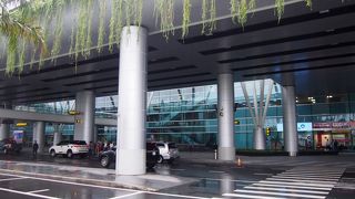 大きくてきれいな空港