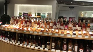 ズラリならんだロゼが美しい