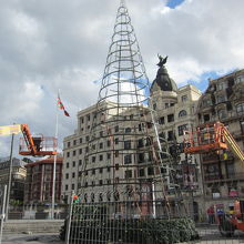 広場のクリスマスツリー