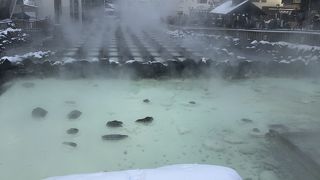 草津温泉と言えば湯畑