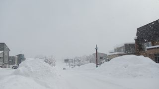 意外と人通り少なめ