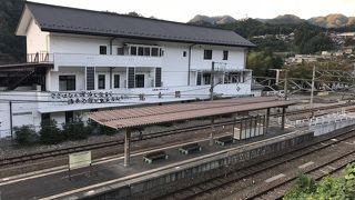 飯田線平岡駅：駅中温泉