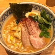 銀座の小路にある美味しいラーメン屋