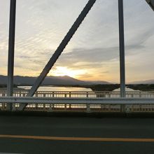 切幡寺からの帰途、阿波大橋から眺めた夕暮れです