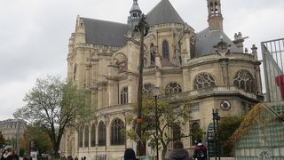 こじんまりした教会