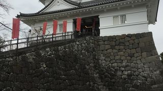 駅チカのお城です