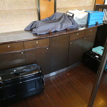 アテンドさんがスースケースをここに預かってくれました