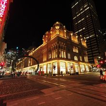 ジョージストリートからQVB