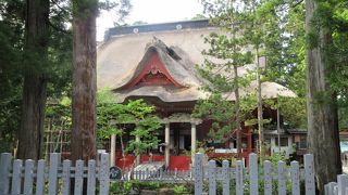 三神を奉る合祭殿