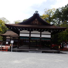 下鴨神社境内の橋殿