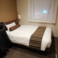 ベッドはこのくらいの広さです。