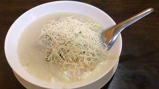 タイ式おかゆのお店です