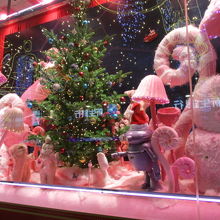 このコーナーはピンクです