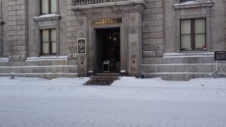 きれいな建物。