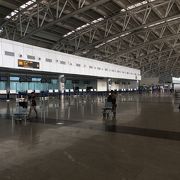 南インド最大の都市の割にはこじんまりしたローカル感ある空港