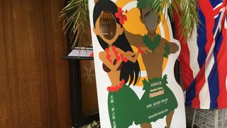 アサイーボウルとパンケーキの朝